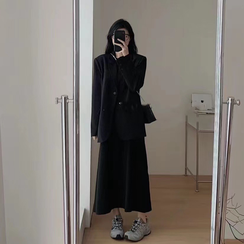 2024春季新款寬鬆赫本風顯瘦簡約西服外套+顯瘦連衣裙兩件套套裝