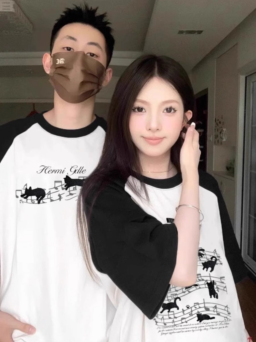 2024新款disoo情侶裝短袖t恤夏裝黑白插肩袖男女潮牌高級感兩件裝