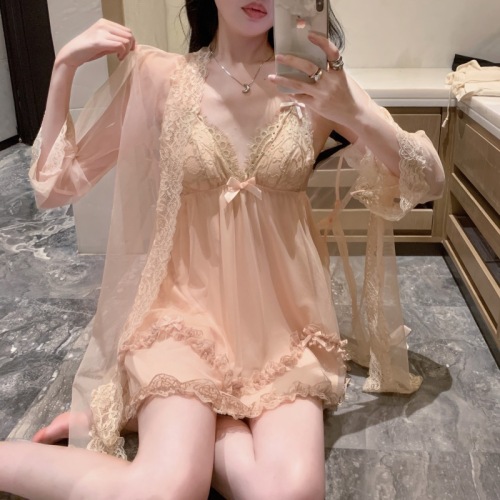 Real shot of sexy pajamas with suspenders, Japanese abstinence-style pure lust style lace nightgown two-piece set