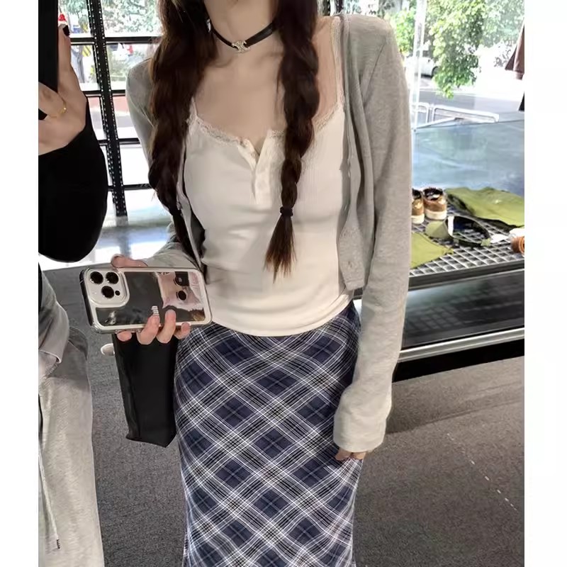 Beautiful white lace camisole for women in spring layered with sleeveless knitted bottoming shirt hot girl bm