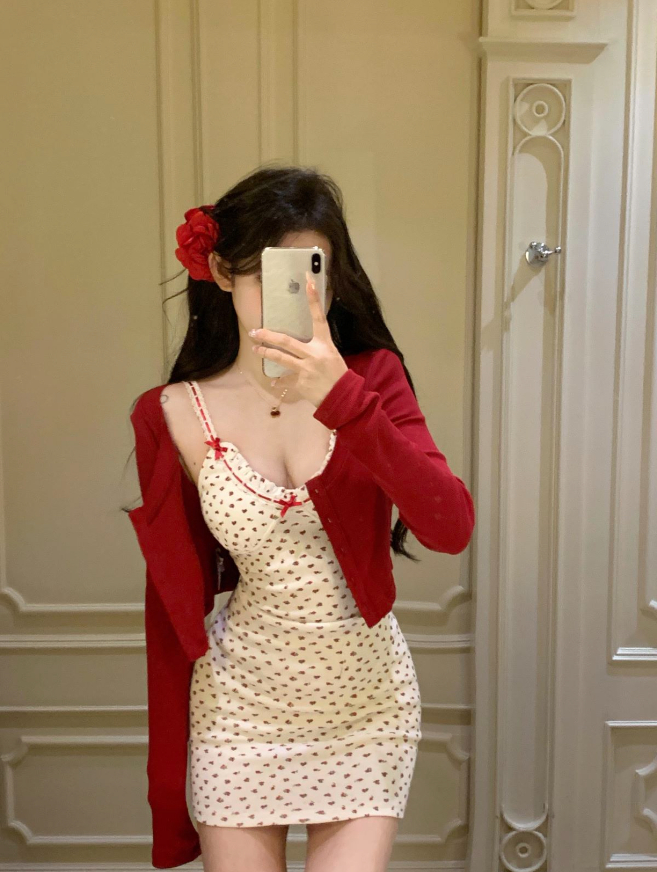 Real shot of floral dress, women's summer skirt, two-piece dress, chic sweet girl V-neck suspender skirt