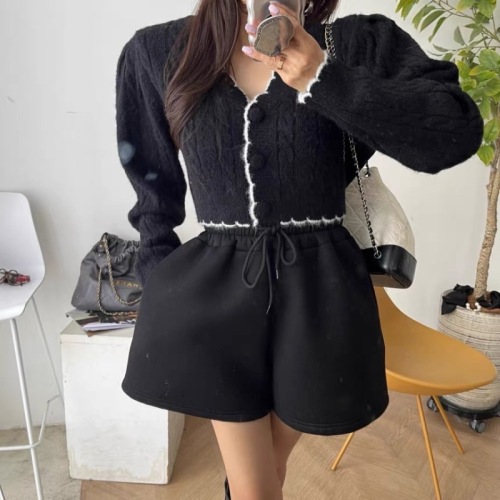 Korean spring new products 2024 Korean version versatile slimming lace V-neck single-breasted contrasting color long-sleeved knitted sweater for women