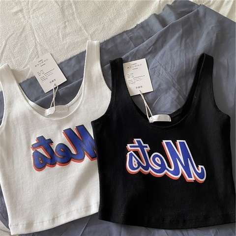 Sexy short camisole for women in summer with sleeveless hot girl tops for tight outer wear