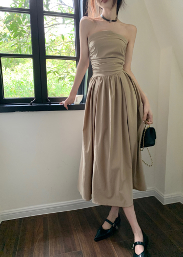 Actual shot of retro style pleated waist slimming tube top dress