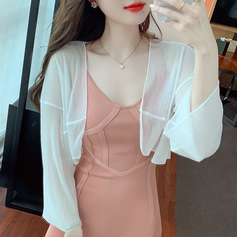 Has shipped small shawl coat women's 2024 spring and summer new small waistcoat versatile chiffon sun protection ultra-thin short cardigan