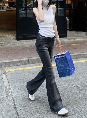 Actual shot of tight-fitting stretch washed jeans for women, versatile streetwear, high waist, slimming, tall, fashionable bootcut pants