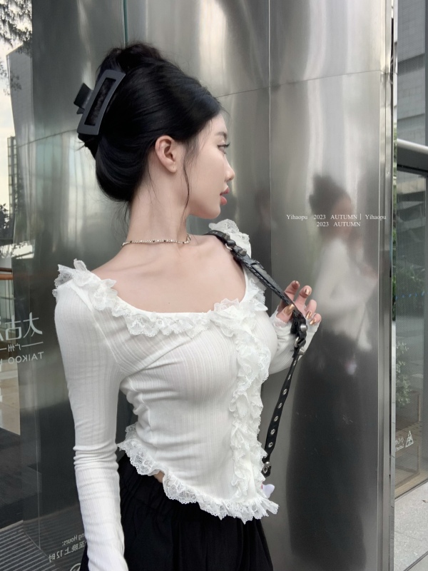 Real shot of pure white flower lace top bottoming T-shirt