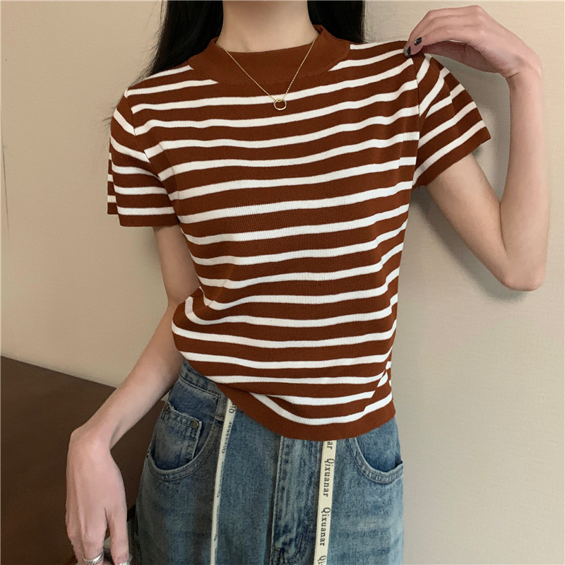 Real shot of new summer striped right shoulder slim contrast sweater short-sleeved T-shirt