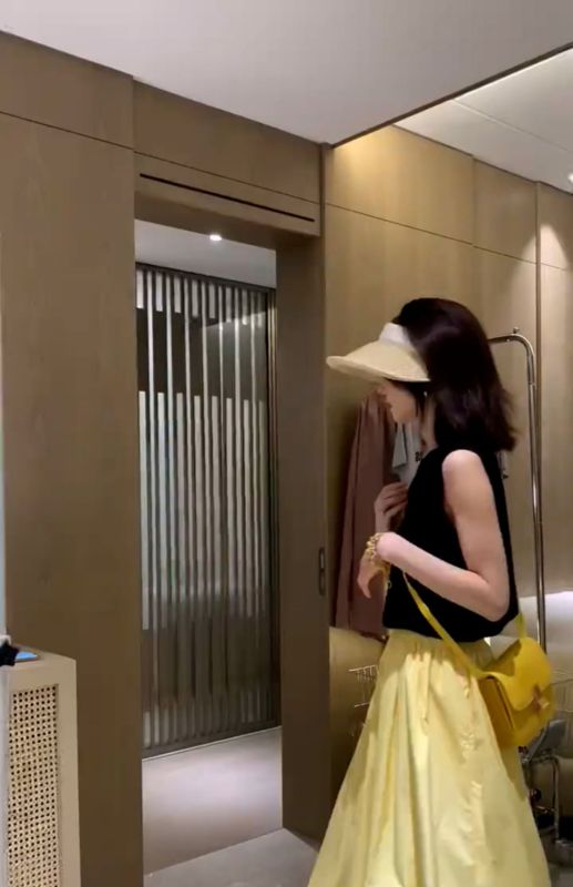 2024早春裝新款絕美奶fufu茶里茶氣上衣兩件套裝女小香風連衣裙子