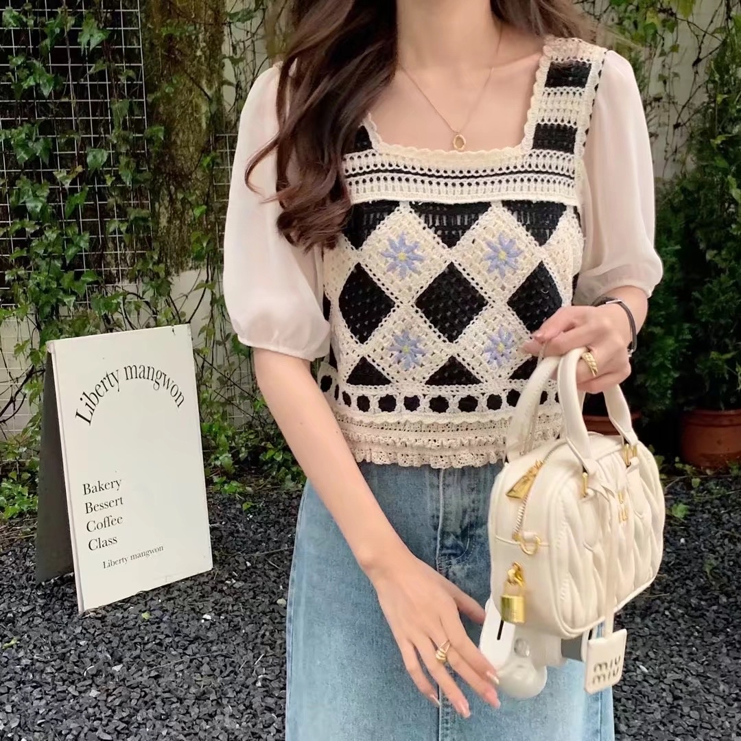 短袖女夏法式方領鏤空小衫設計感小眾獨特别致泡泡袖顯瘦短款上衣