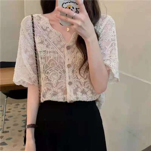 Summer new Korean style V-neck design heavy-duty crochet hollow lace short-sleeved cardigan top for women