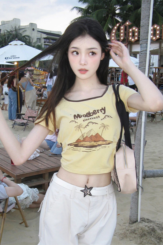 美式復古正肩t恤短袖女2024夏季新款收腰緊身辣妹短款大u領上衣潮