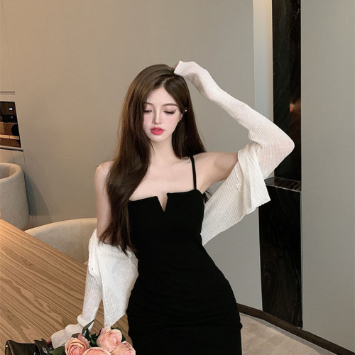 Sexy black strapless tube top dress for women 2024 new spring and summer hot girl tight hip-hugging bottoming short skirt
