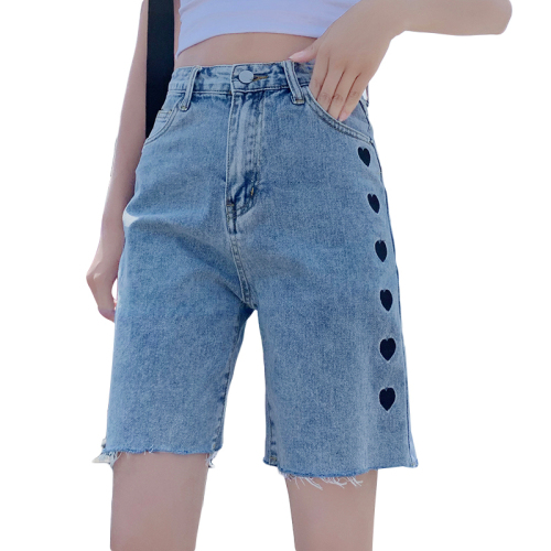 Real shot of large size love jeans for women, straight-leg loose, spring, autumn and summer, small design, niche high-waisted shorts