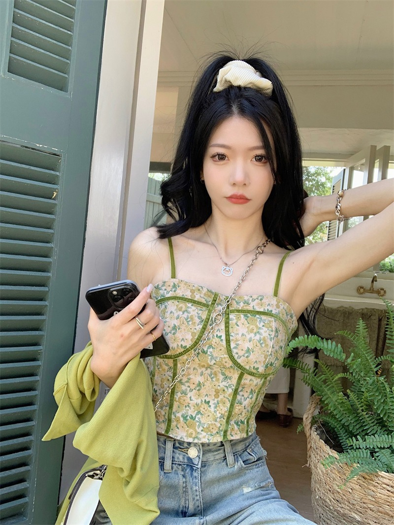 新款復古碎花吊帶小背心性感辣妹內搭外穿自帶胸墊
