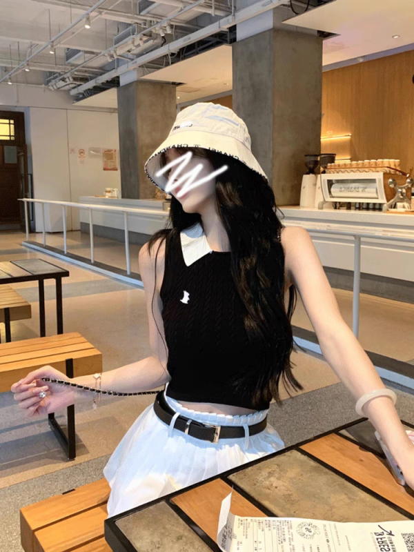 心動時刻 撞色刺繡上衣女設計感夏季顯瘦polo領針織背心