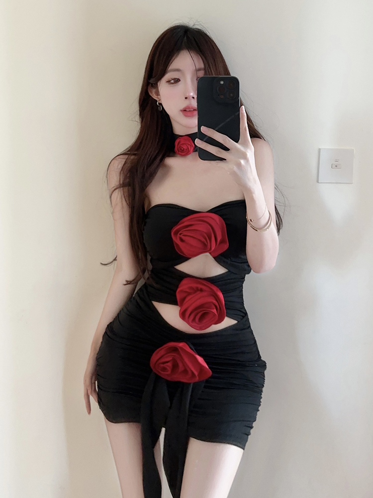 Real shot of three-dimensional flower hollow waist strapless dress with free necklace
