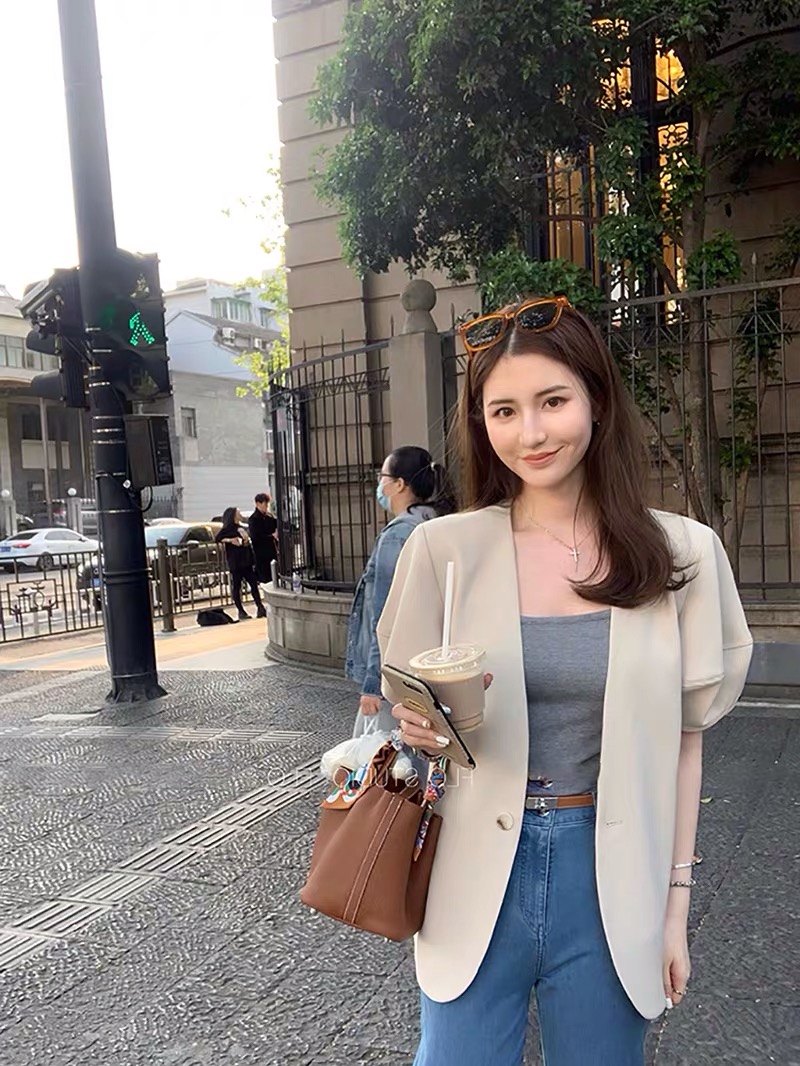 新款泡泡袖西裝 顯瘦立體袖無領拱針休閒氣質純色短袖西裝小外套