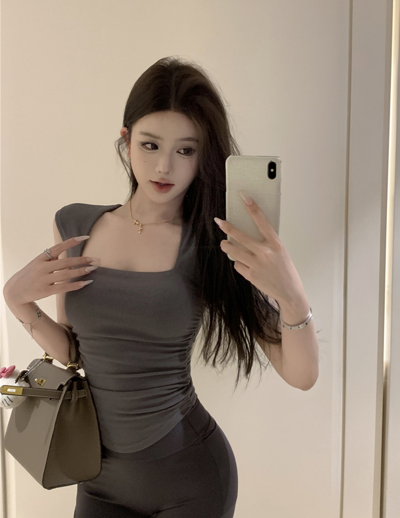 Real shot of retro sexy paper figure slim shoulder square neck T-shirt for women