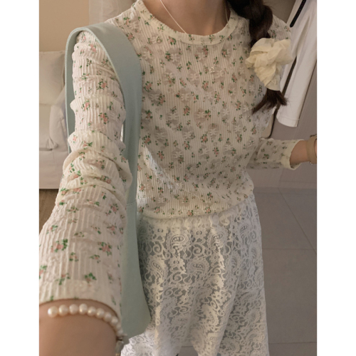 Actual shot of spring romantic floral long-sleeved round neck bottoming shirt versatile floral knitted sweater