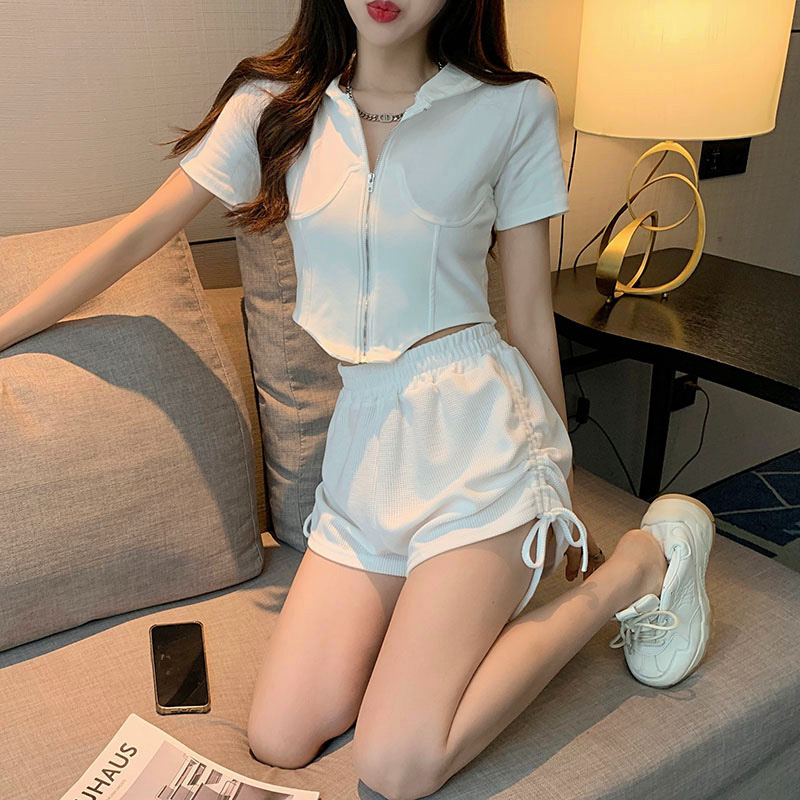 2024 Summer Internet Celebrity Suit This Summer’s Popular Fashion Suit Short Salt Style Light Mature Two-piece Suit