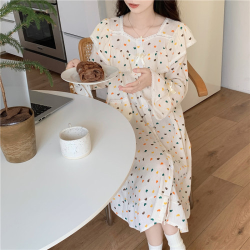 Real shot of Korean version of sweet princess style soft cotton printed skin-friendly and comfortable long-sleeved outer wear pajamas, nightgown, home clothes