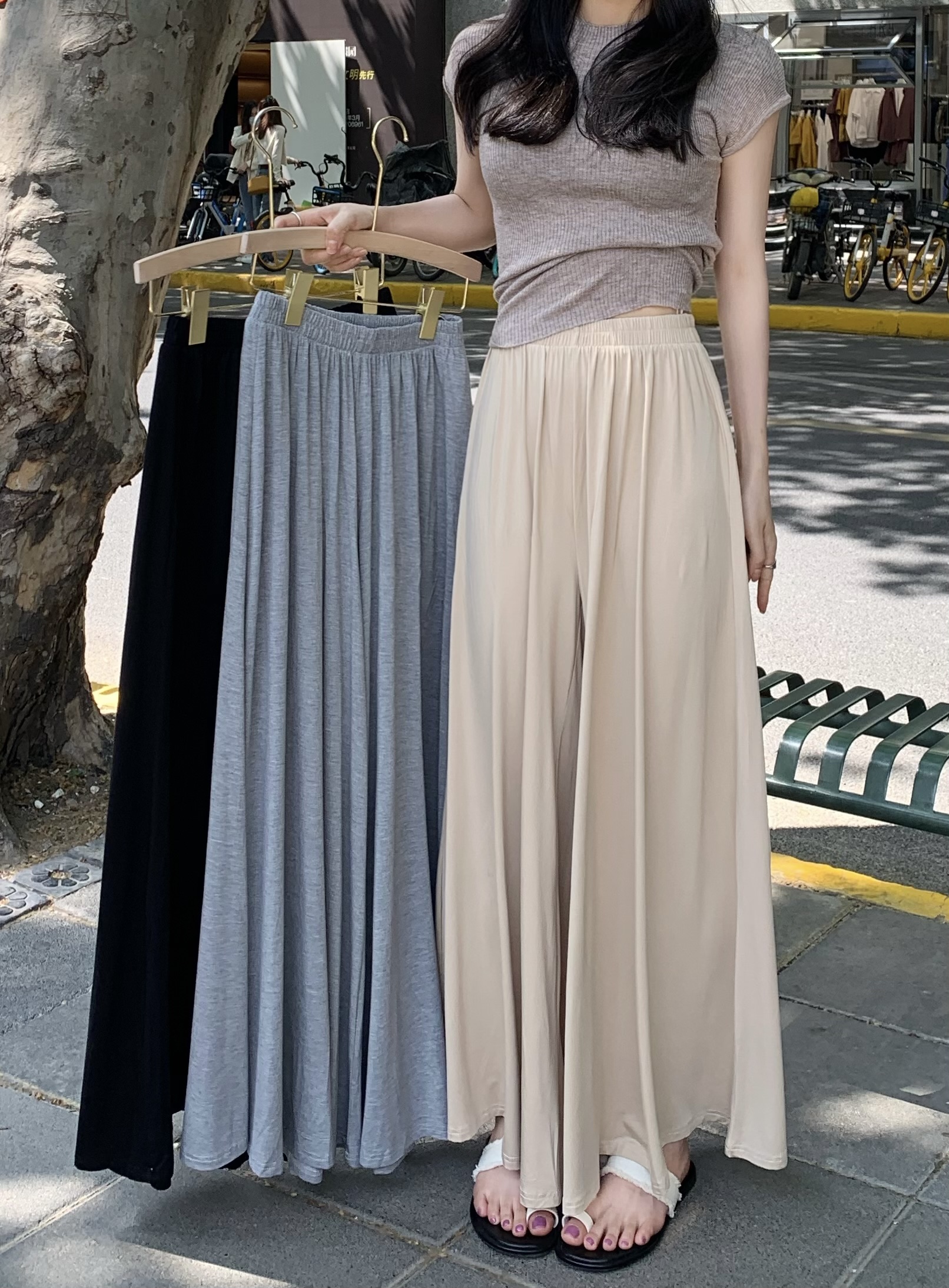 Actual shot ~ High-waisted, elegant, fashionable, slimming, wide-leg culottes, breathable and loose