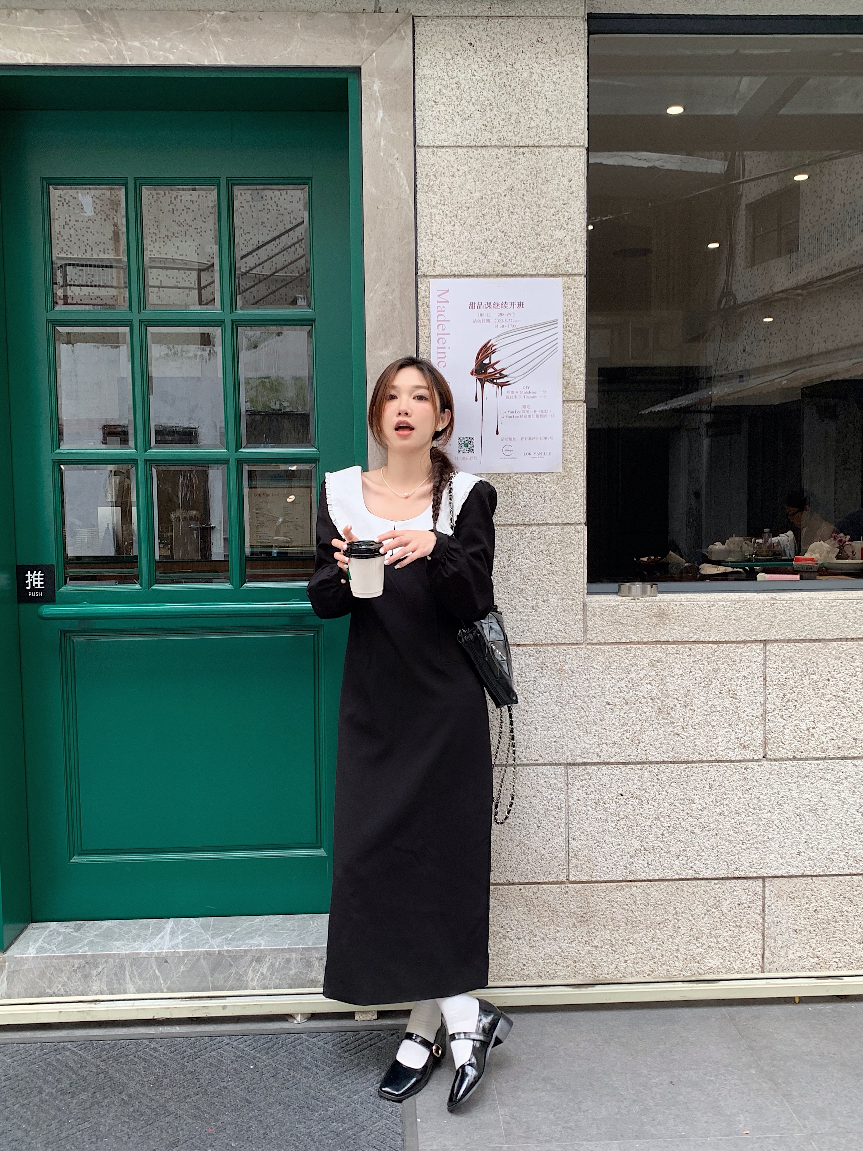 Actual shot of Korean-style gentle temperament big U-neck long contrast suit dress
