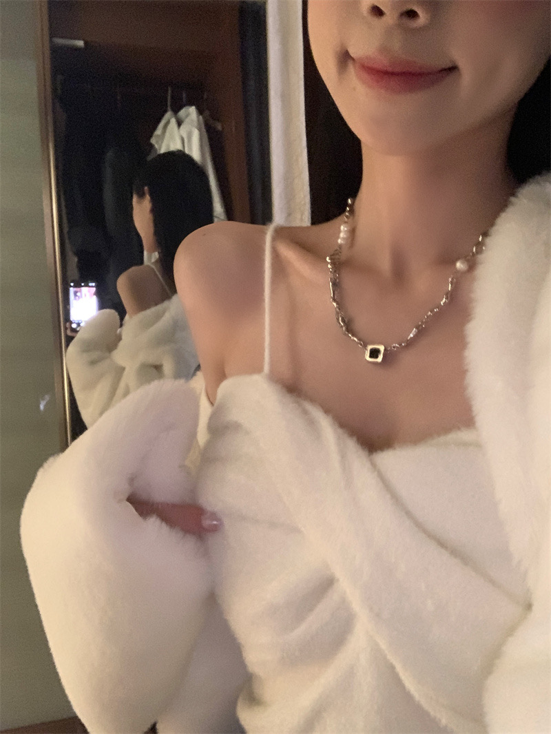 法式水貂毛絨性感針織背心女春秋扭結抹胸設計感外穿內搭上衣