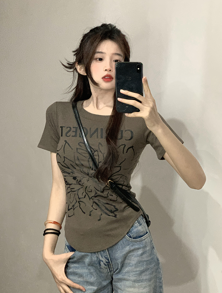 實拍~網紅款純欲風顯瘦修身不規則印花短袖T恤