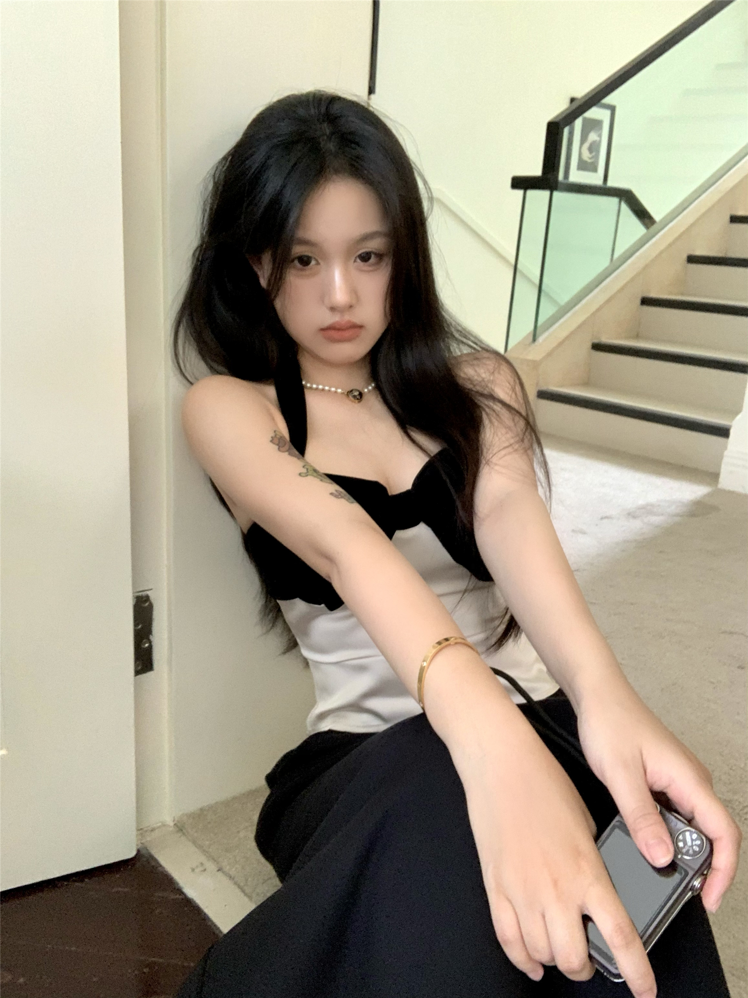 Actual shot ~ One-shoulder bow halterneck camisole for women in spring and summer, slim fit inner layered pure lust top