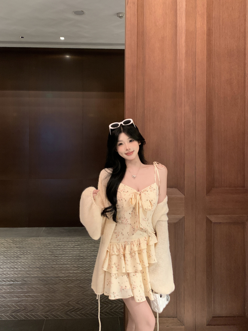 實拍寬鬆軟糯粗針外套日落繁花不規則蛋糕仙女短裙吊帶連衣裙