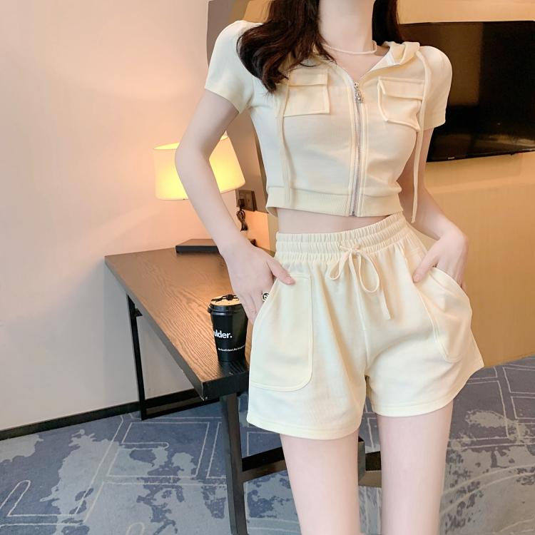 2024 Summer Internet Celebrity Suit This Summer’s Popular Fashion Suit Short Salt Style Light Mature Two-piece Suit