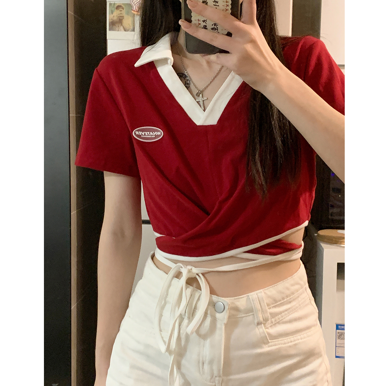 Red v-neck short-sleeved t-shirt for women slim fit 2024 summer lace-up short top for women design
