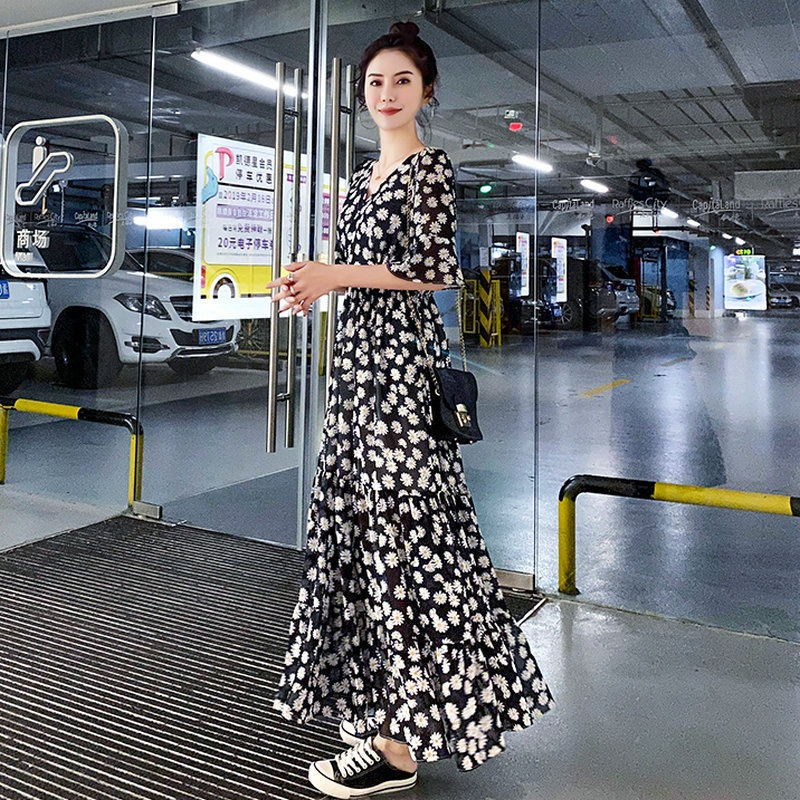 2024連衣裙女夏新款收腰顯瘦氣質碎花鄒菊雪紡小心機復古長裙子
