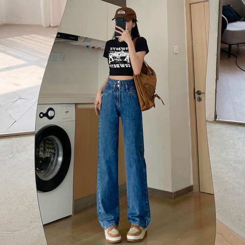 Real shot of straight-leg jeans for women in spring and autumn, high-waisted, wide-legged, buttoned, small, versatile, slim floor-length, trendy trousers