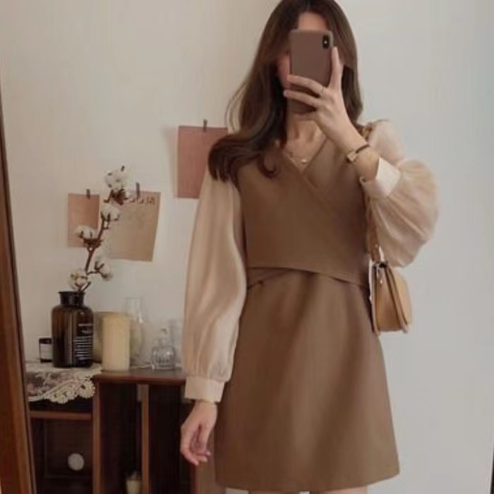 氣質女生系列春秋季拼紗顯瘦短款連衣裙女長袖收腰顯瘦裙子
