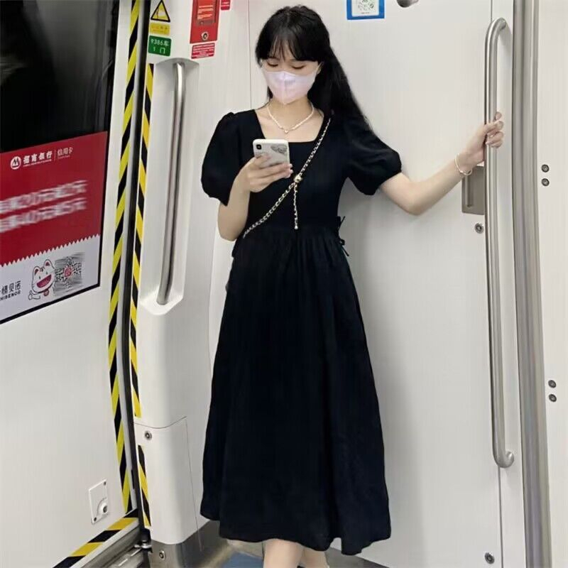 茶歇法式黑色方領連衣裙女2024夏季高級感收腰顯瘦長款氣質裙子新