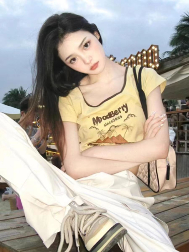 Official photo American retro sweet and spicy top yellow square collar printed short-sleeved T-shirt trendy short slim summer dress