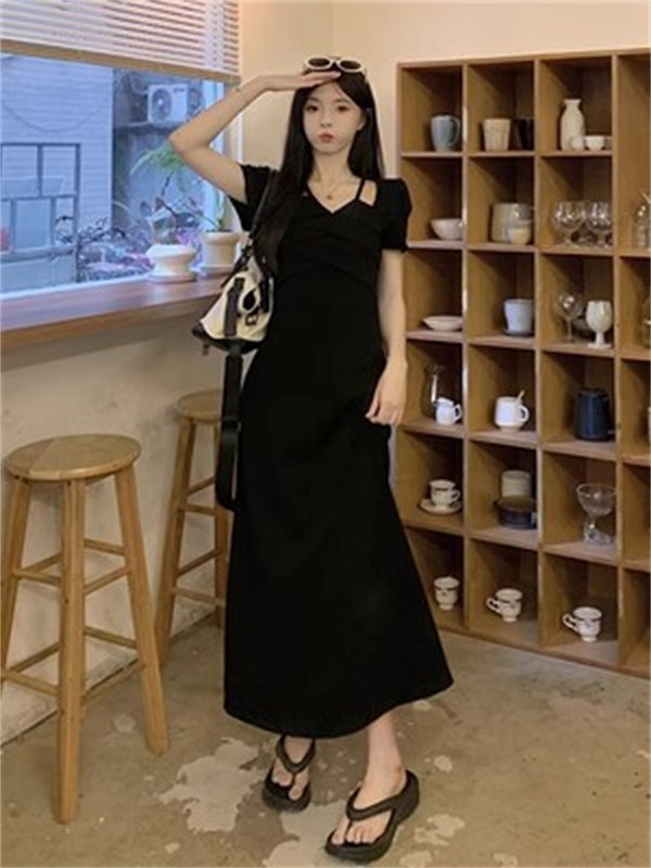 大碼胖mm遮肚子掛脖法式裙子赫本風高級設計感氣質減齡連衣裙女夏