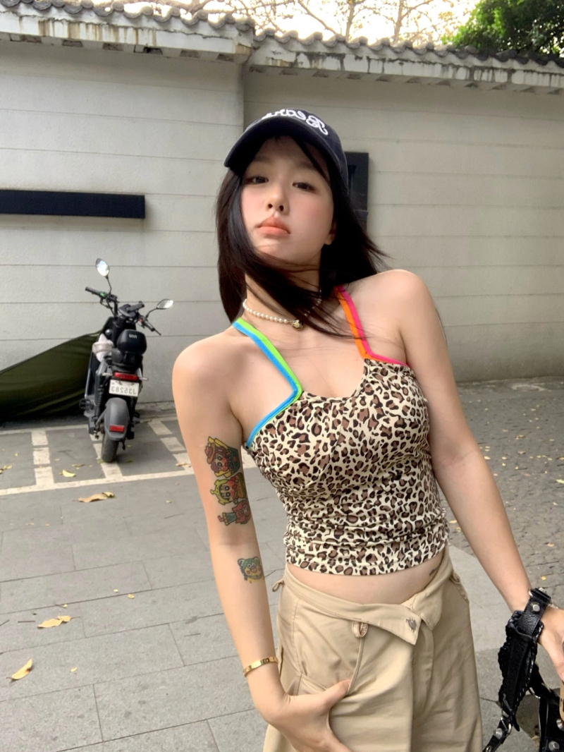 Real shot of summer bright color splicing leopard print inner and outer small suspender slim vest top