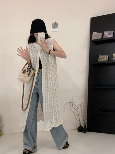 Real shot, front and back wear, hollow slit, niche layered blouse, mid-length knitted vest dress for summer