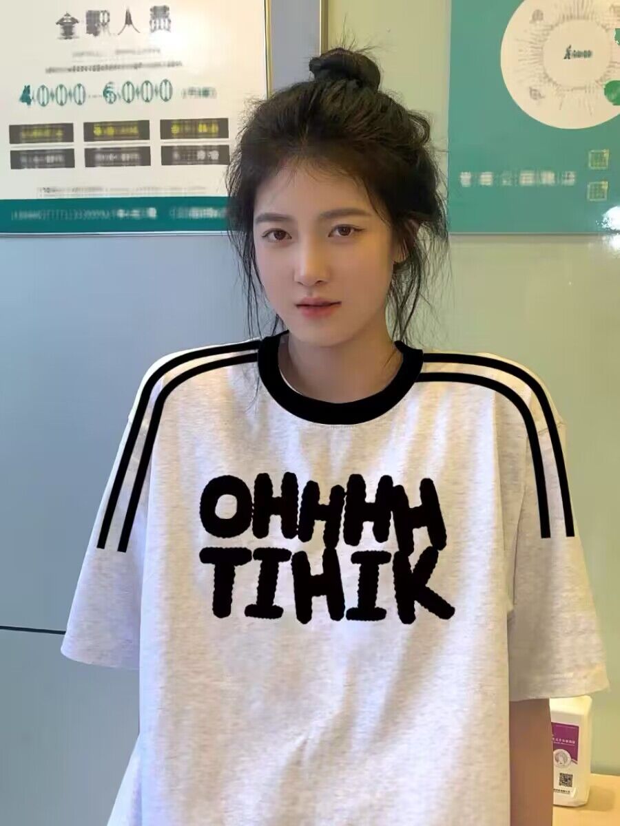 純棉200克21支精梳精密直播品質前 印花三條槓落肩短袖t恤女