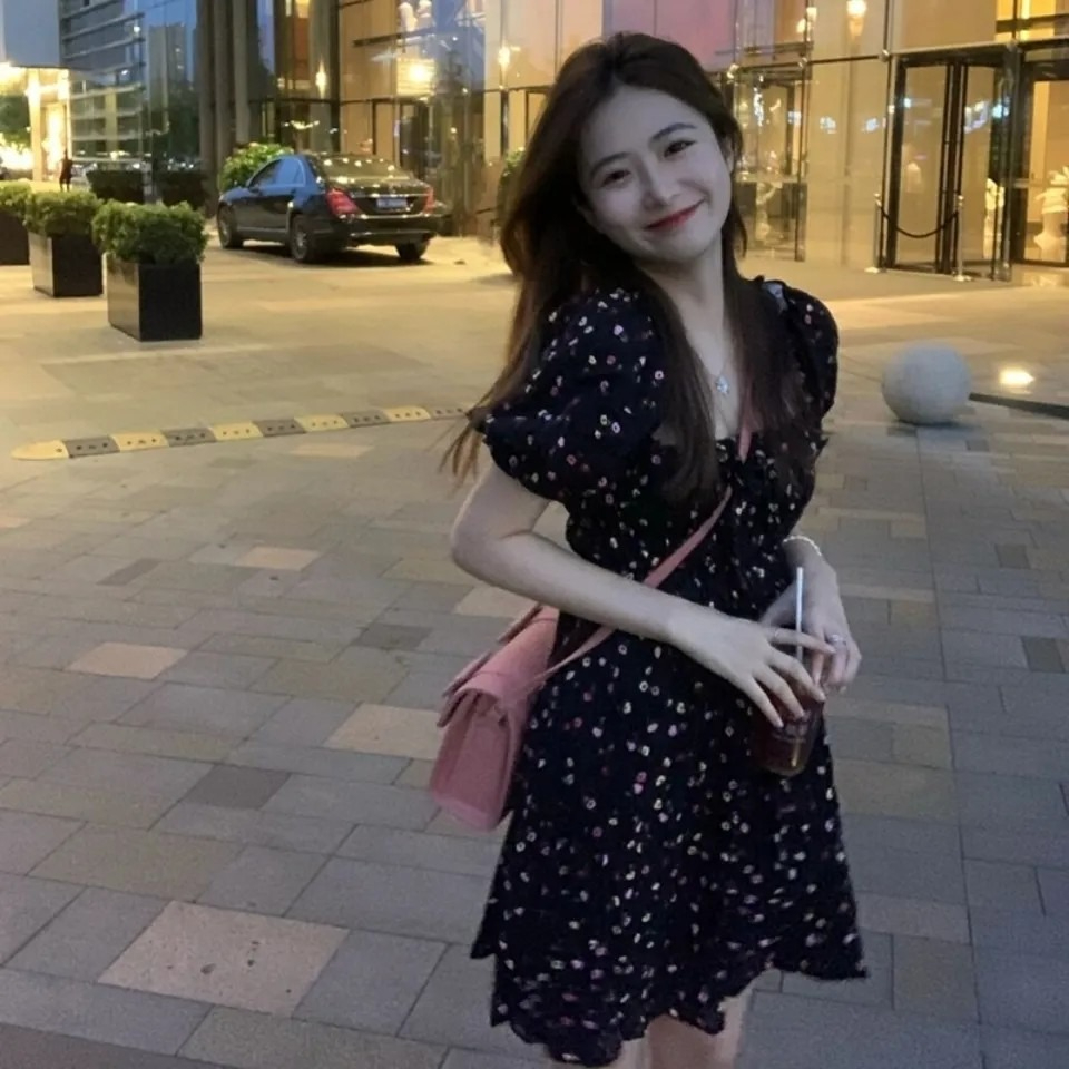 2024年新款輕奢網紅泡泡袖碎花仙女連衣裙薄款夏季顯瘦小個子裙