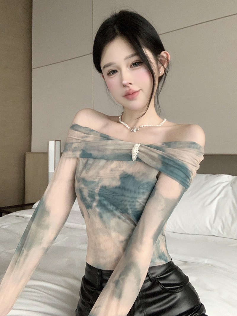 實拍  名媛風性感一字肩珍珠別針套頭襯衫油畫暈染天絲上衣