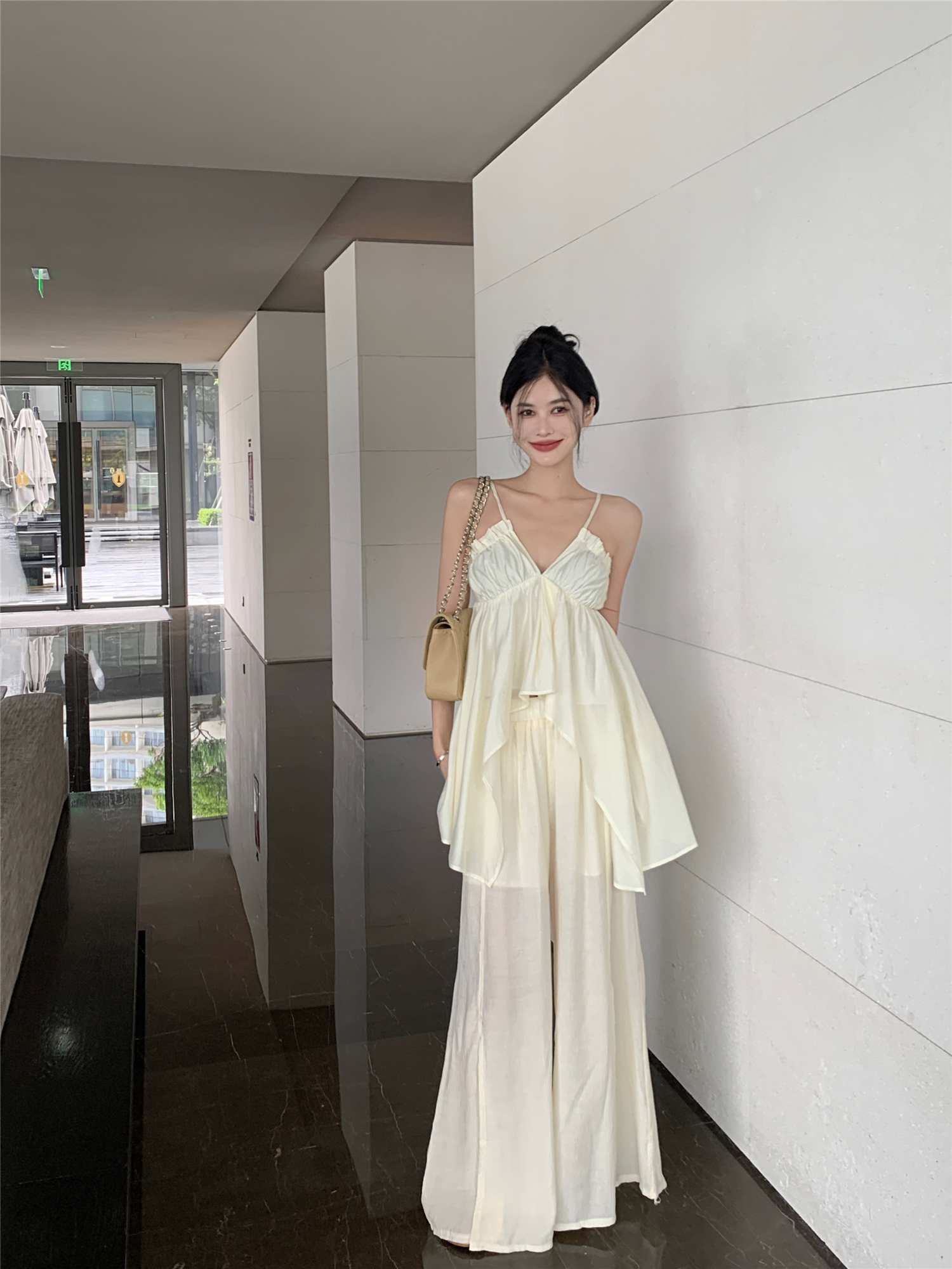 Real shot ~ Irregular suspender top for women, V-neck pure desire + wide-leg pants, high-waisted slimming casual floor-length pants