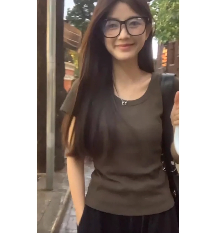 2024新款超好看深灰色短袖t恤女夏季設計感修身顯瘦休閒百搭上衣