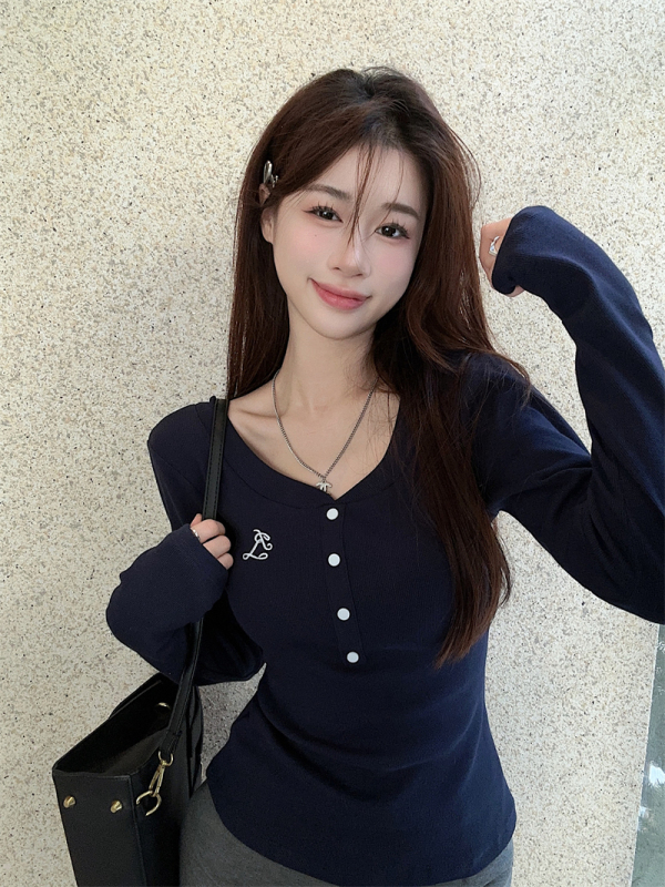 Real shot: Women's autumn new slim-fitting right-shoulder T-shirt with bottoming shirt and sweet and spicy top