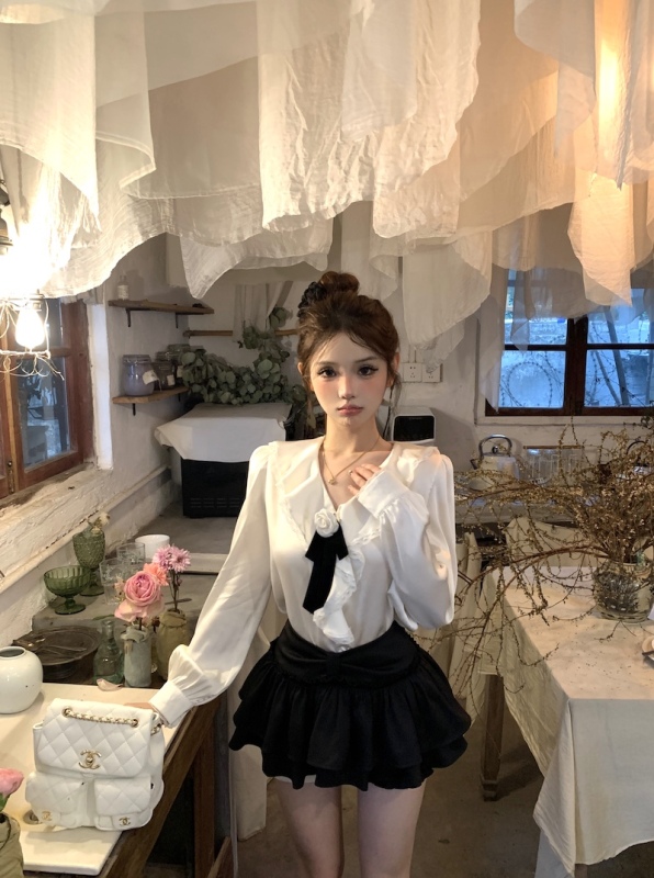 Actual shot Korean style slimming design ruffled flower sweet and spicy long-sleeved bottoming shirt top
