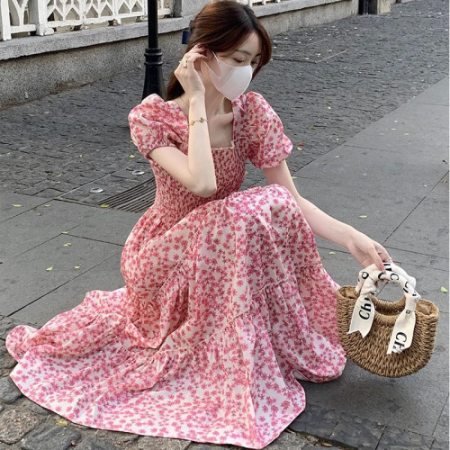 Summer 2024 new style French square collar temperament dress women's waist slimming retro floral long skirt trendy